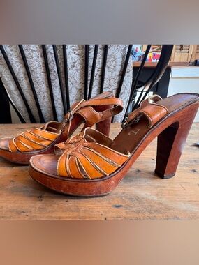 Vintage 1970’s Wooden Platform Heels